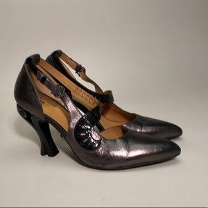 John Fluevog women’s heel